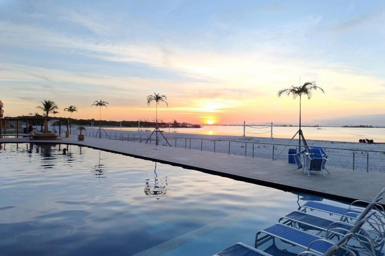 Resort Em Arraial Do Cabo: Luxurious Beachfront Apartment Between Sea and Lagoon Exterior photo